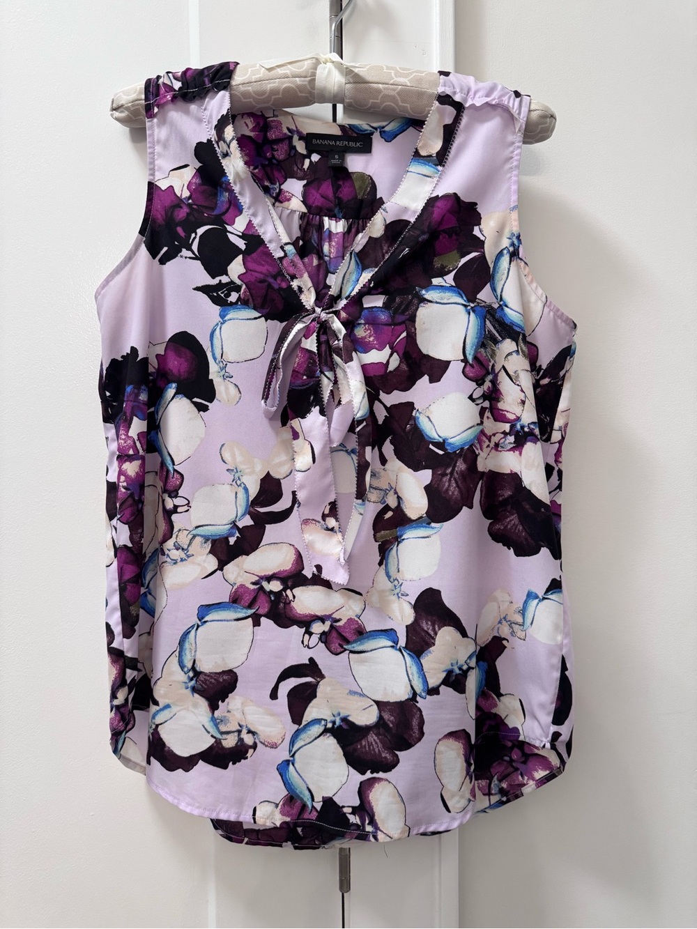 Banana Republic Lavender Floral Tie-Front Sleeveless Blouse